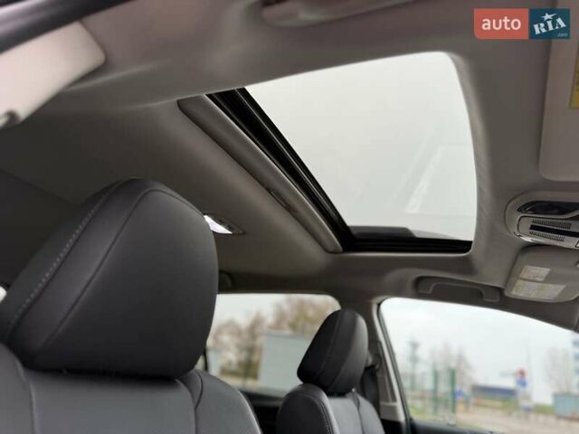 Зелений Субару Аутбек, об'ємом двигуна 2.5 л та пробігом 30 тис. км за 30000 $, фото 12 на Automoto.ua