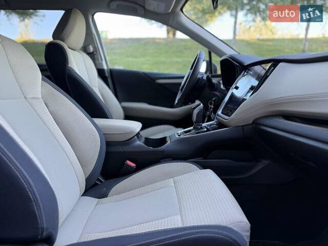 Зелений Субару Аутбек, об'ємом двигуна 2.5 л та пробігом 12 тис. км за 26000 $, фото 13 на Automoto.ua