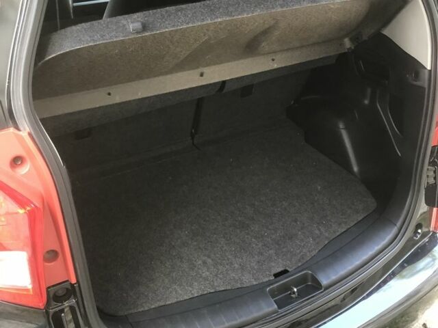 Чорний Субару Трезія, об'ємом двигуна 1.4 л та пробігом 78 тис. км за 8300 $, фото 3 на Automoto.ua