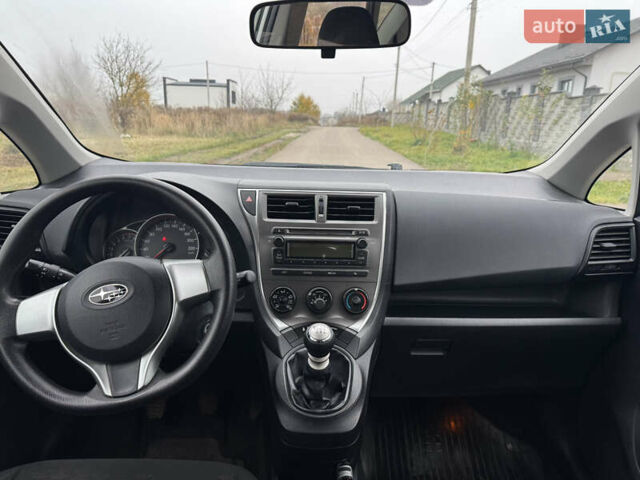 Серый Субару Трезия, объемом двигателя 1.33 л и пробегом 162 тыс. км за 6300 $, фото 3 на Automoto.ua