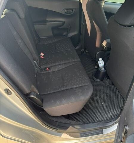 Сірий Субару Трезія, об'ємом двигуна 1.33 л та пробігом 118 тис. км за 6800 $, фото 11 на Automoto.ua