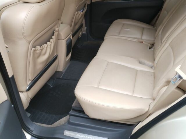 Бежевий Субару Трібека, об'ємом двигуна 3 л та пробігом 229 тис. км за 6900 $, фото 16 на Automoto.ua