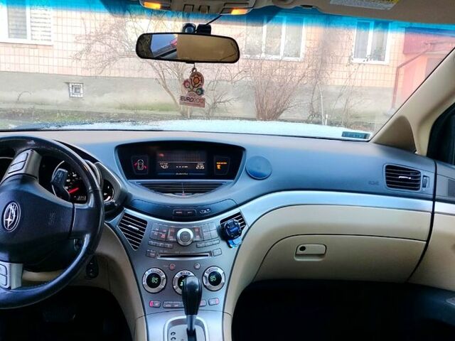 Бежевый Субару Трибека, объемом двигателя 3 л и пробегом 222 тыс. км за 3700 $, фото 1 на Automoto.ua