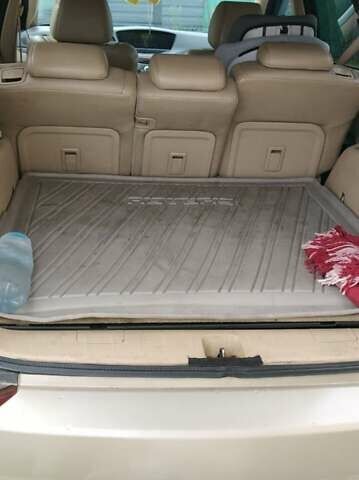 Бежевый Субару Трибека, объемом двигателя 3 л и пробегом 265 тыс. км за 5500 $, фото 12 на Automoto.ua