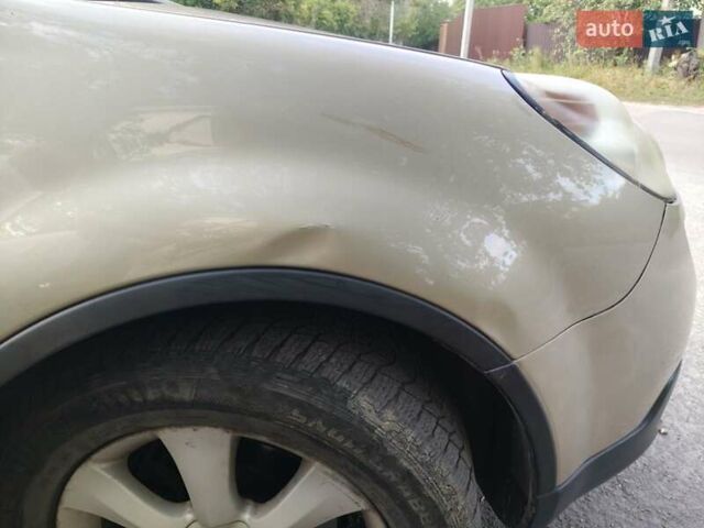 Бежевый Субару Трибека, объемом двигателя 3 л и пробегом 265 тыс. км за 5500 $, фото 1 на Automoto.ua