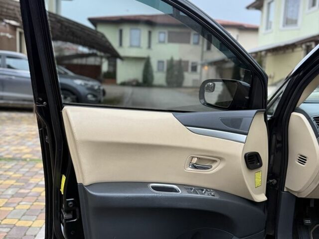 Черный Субару Трибека, объемом двигателя 3 л и пробегом 267 тыс. км за 6500 $, фото 9 на Automoto.ua