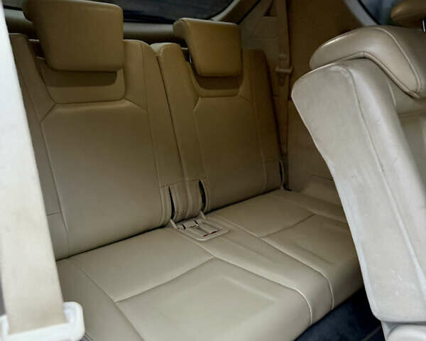 Черный Субару Трибека, объемом двигателя 3 л и пробегом 267 тыс. км за 6500 $, фото 26 на Automoto.ua