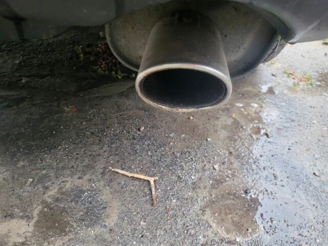 Черный Субару Трибека, объемом двигателя 3 л и пробегом 165 тыс. км за 6800 $, фото 4 на Automoto.ua