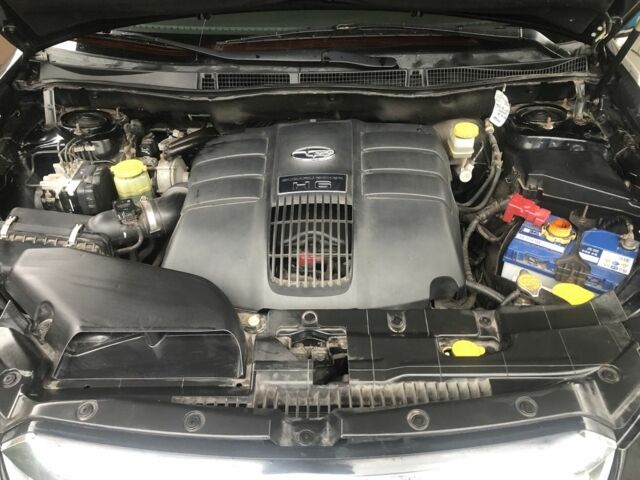 Черный Субару Трибека, объемом двигателя 3.6 л и пробегом 180 тыс. км за 9600 $, фото 5 на Automoto.ua