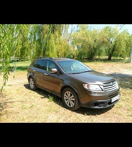 Коричневый Субару Трибека, объемом двигателя 3.6 л и пробегом 350 тыс. км за 5500 $, фото 1 на Automoto.ua