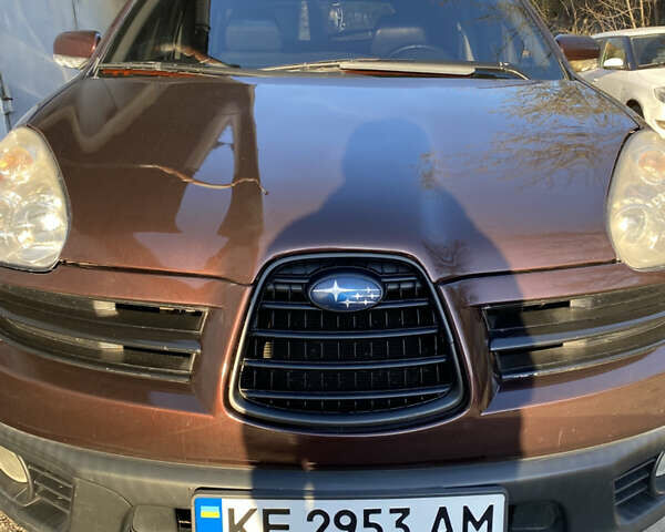 Красный Субару Трибека, объемом двигателя 3 л и пробегом 280 тыс. км за 6700 $, фото 1 на Automoto.ua
