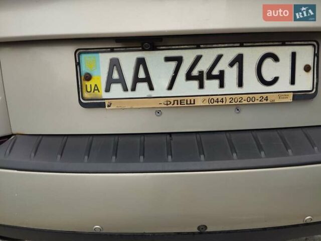 Желтый Субару Трибека, объемом двигателя 3 л и пробегом 106 тыс. км за 8700 $, фото 12 на Automoto.ua