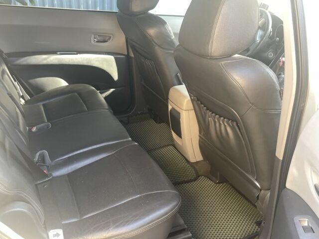 Серый Субару Трибека, объемом двигателя 3 л и пробегом 270 тыс. км за 4900 $, фото 7 на Automoto.ua