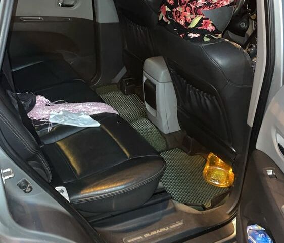 Серый Субару Трибека, объемом двигателя 3 л и пробегом 270 тыс. км за 4900 $, фото 13 на Automoto.ua