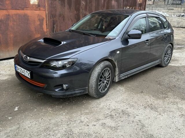 Серый Субару Трибека, объемом двигателя 1.5 л и пробегом 900 тыс. км за 6000 $, фото 1 на Automoto.ua