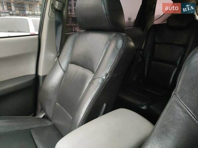 Сірий Субару Трібека, об'ємом двигуна 3 л та пробігом 239 тис. км за 4750 $, фото 43 на Automoto.ua