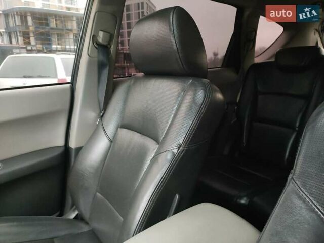 Сірий Субару Трібека, об'ємом двигуна 3 л та пробігом 239 тис. км за 4750 $, фото 42 на Automoto.ua