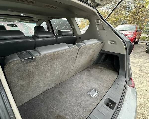 Сірий Субару Трібека, об'ємом двигуна 3 л та пробігом 226 тис. км за 6000 $, фото 11 на Automoto.ua