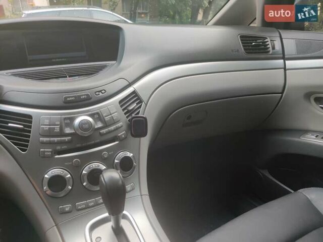 Сірий Субару Трібека, об'ємом двигуна 3.63 л та пробігом 201 тис. км за 9100 $, фото 6 на Automoto.ua