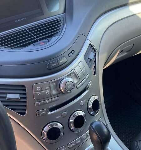 Сірий Субару Трібека, об'ємом двигуна 3.63 л та пробігом 211 тис. км за 8900 $, фото 10 на Automoto.ua