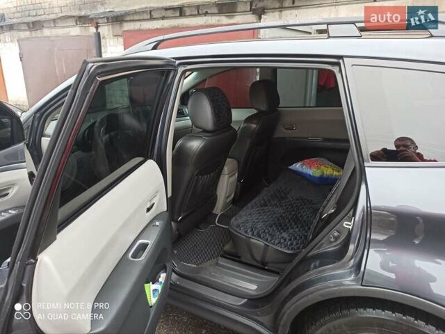 Сірий Субару Трібека, об'ємом двигуна 3.6 л та пробігом 170 тис. км за 9500 $, фото 4 на Automoto.ua