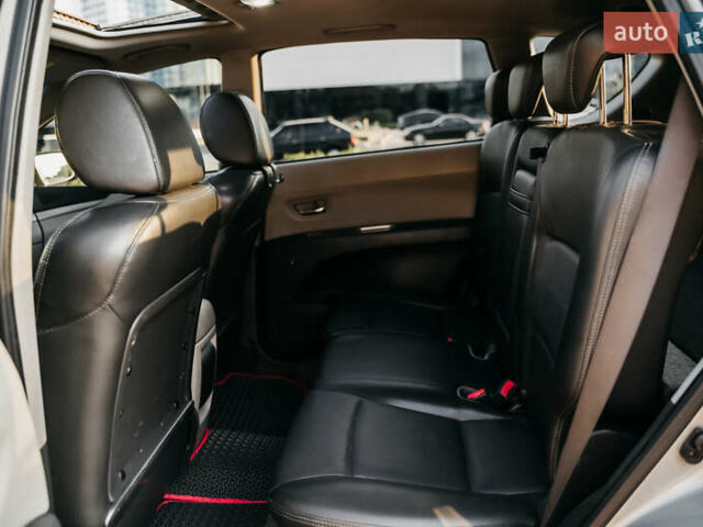 Серый Субару Трибека, объемом двигателя 3 л и пробегом 122 тыс. км за 8700 $, фото 31 на Automoto.ua