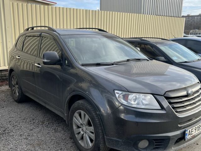 Серый Субару Трибека, объемом двигателя 3.6 л и пробегом 140 тыс. км за 5000 $, фото 1 на Automoto.ua