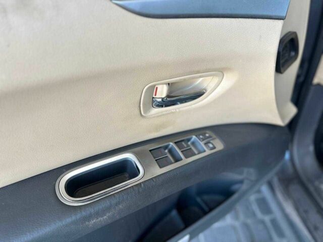 Серый Субару Трибека, объемом двигателя 3 л и пробегом 412 тыс. км за 5999 $, фото 11 на Automoto.ua