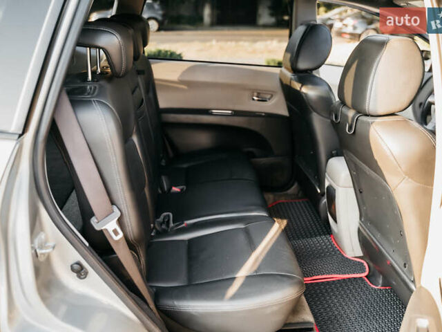 Серый Субару Трибека, объемом двигателя 3 л и пробегом 122 тыс. км за 8700 $, фото 38 на Automoto.ua