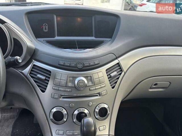 Серый Субару Трибека, объемом двигателя 3 л и пробегом 74 тыс. км за 6964 $, фото 8 на Automoto.ua