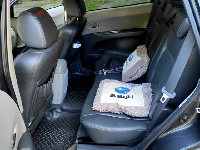 Серый Субару Трибека, объемом двигателя 3.6 л и пробегом 119 тыс. км за 9900 $, фото 3 на Automoto.ua