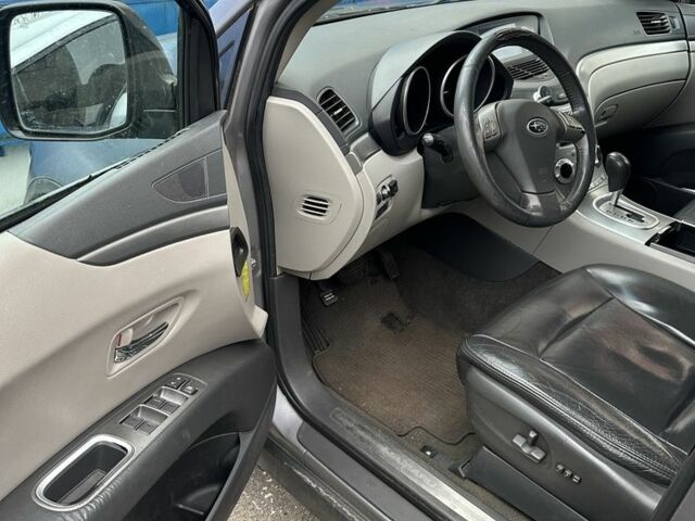 Серый Субару Трибека, объемом двигателя 3.6 л и пробегом 240 тыс. км за 3900 $, фото 7 на Automoto.ua