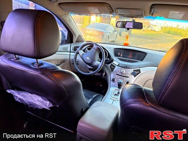 Сірий Субару Трібека, об'ємом двигуна 3.6 л та пробігом 320 тис. км за 7500 $, фото 7 на Automoto.ua