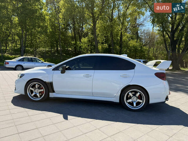 Білий Субару ВРХ, об'ємом двигуна 2 л та пробігом 114 тис. км за 16900 $, фото 2 на Automoto.ua