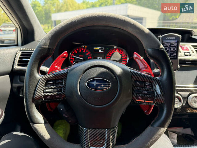 Білий Субару ВРХ, об'ємом двигуна 2 л та пробігом 114 тис. км за 16900 $, фото 3 на Automoto.ua