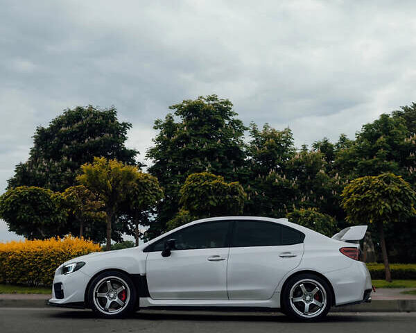 Білий Субару ВРХ, об'ємом двигуна 2 л та пробігом 114 тис. км за 16900 $, фото 13 на Automoto.ua