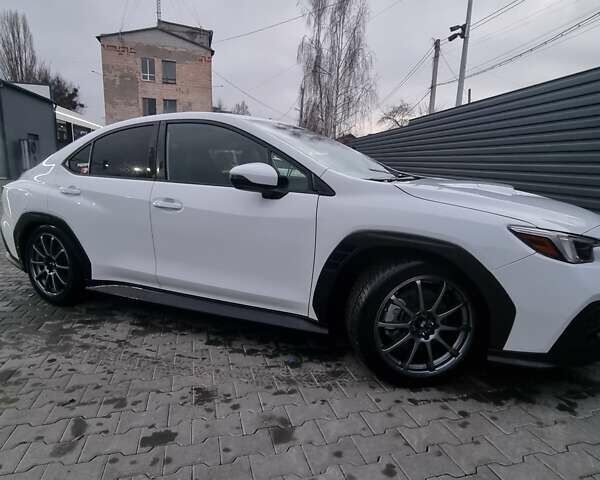 Белый Субару ВРХ, объемом двигателя 2.39 л и пробегом 31 тыс. км за 27500 $, фото 14 на Automoto.ua