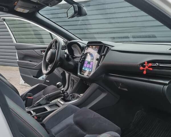 Белый Субару ВРХ, объемом двигателя 2.39 л и пробегом 41 тыс. км за 27500 $, фото 27 на Automoto.ua
