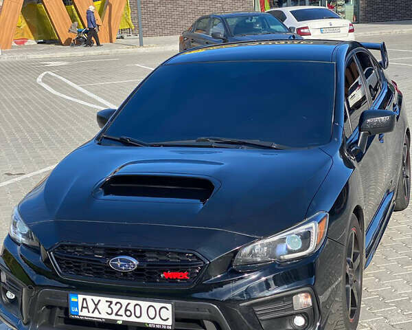 Черный Субару ВРХ, объемом двигателя 2 л и пробегом 95 тыс. км за 15900 $, фото 2 на Automoto.ua