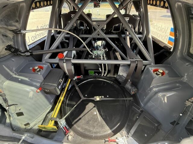 Белый Субару ХТ, объемом двигателя 2 л и пробегом 10 тыс. км за 60000 $, фото 6 на Automoto.ua