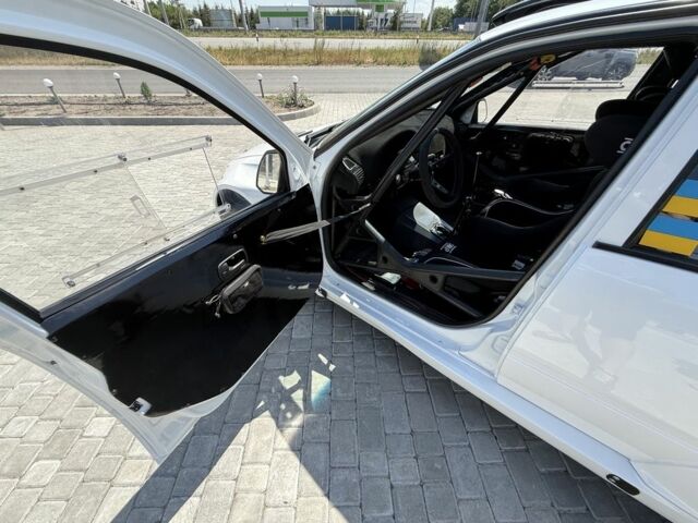 Білий Субару ХТ, об'ємом двигуна 2 л та пробігом 10 тис. км за 60000 $, фото 15 на Automoto.ua