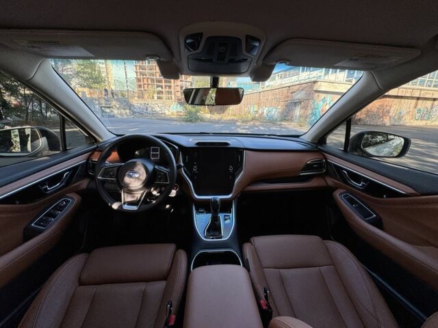 Белый Субару ХТ, объемом двигателя 2.4 л и пробегом 20 тыс. км за 26599 $, фото 7 на Automoto.ua