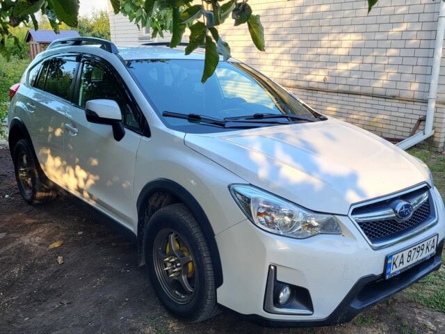 Белый Субару ХВ, объемом двигателя 2 л и пробегом 100 тыс. км за 10000 $, фото 2 на Automoto.ua
