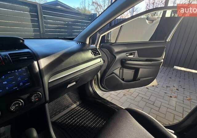 Білий Субару ХВ, об'ємом двигуна 1.6 л та пробігом 99 тис. км за 11999 $, фото 6 на Automoto.ua