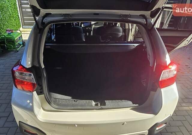 Білий Субару ХВ, об'ємом двигуна 1.6 л та пробігом 99 тис. км за 11999 $, фото 12 на Automoto.ua