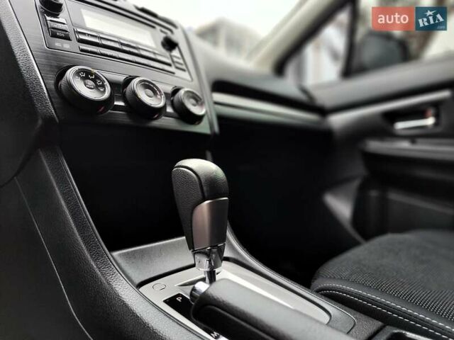 Белый Субару ХВ, объемом двигателя 2 л и пробегом 202 тыс. км за 8990 $, фото 42 на Automoto.ua
