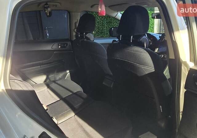 Білий Субару ХВ, об'ємом двигуна 1.6 л та пробігом 99 тис. км за 11999 $, фото 11 на Automoto.ua