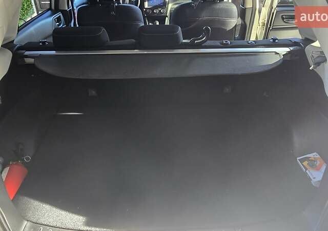 Білий Субару ХВ, об'ємом двигуна 1.6 л та пробігом 99 тис. км за 11999 $, фото 7 на Automoto.ua