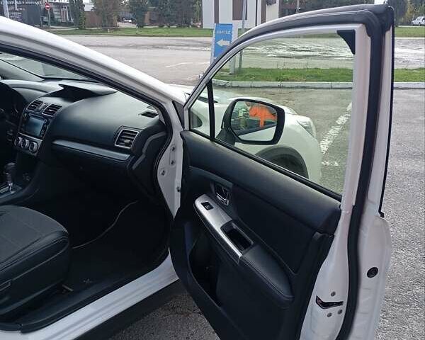 Белый Субару ХВ, объемом двигателя 2 л и пробегом 72 тыс. км за 14500 $, фото 6 на Automoto.ua