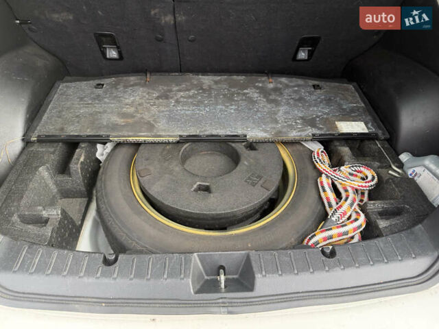 Білий Субару ХВ, об'ємом двигуна 1.6 л та пробігом 174 тис. км за 9500 $, фото 32 на Automoto.ua
